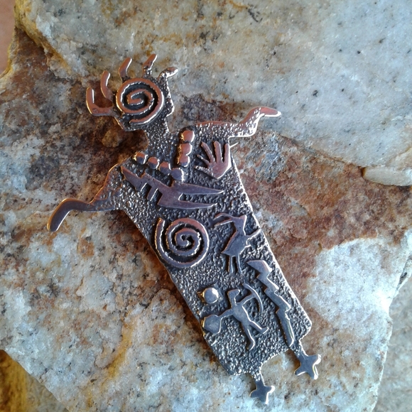 Sterling Silver NAVAJO SIGNED Petroglyph Art Pin/PENDANT
